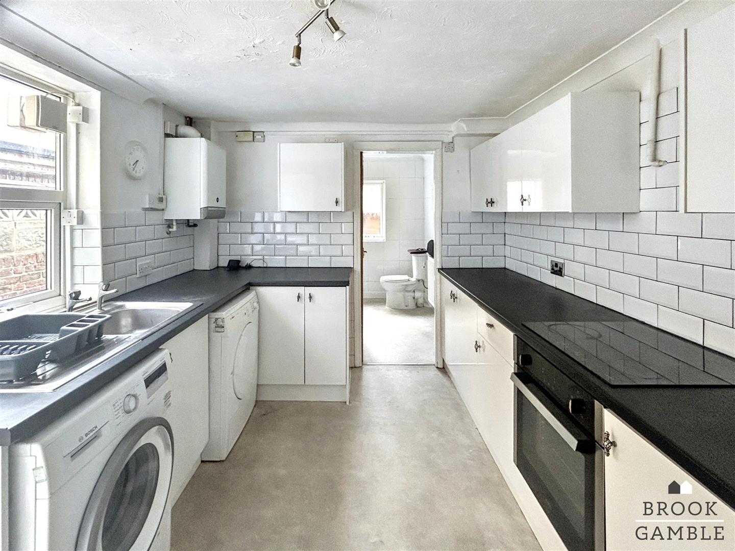 3 Bedroom House - Mid Terrace. Ashford Road in Eastbourne,  3